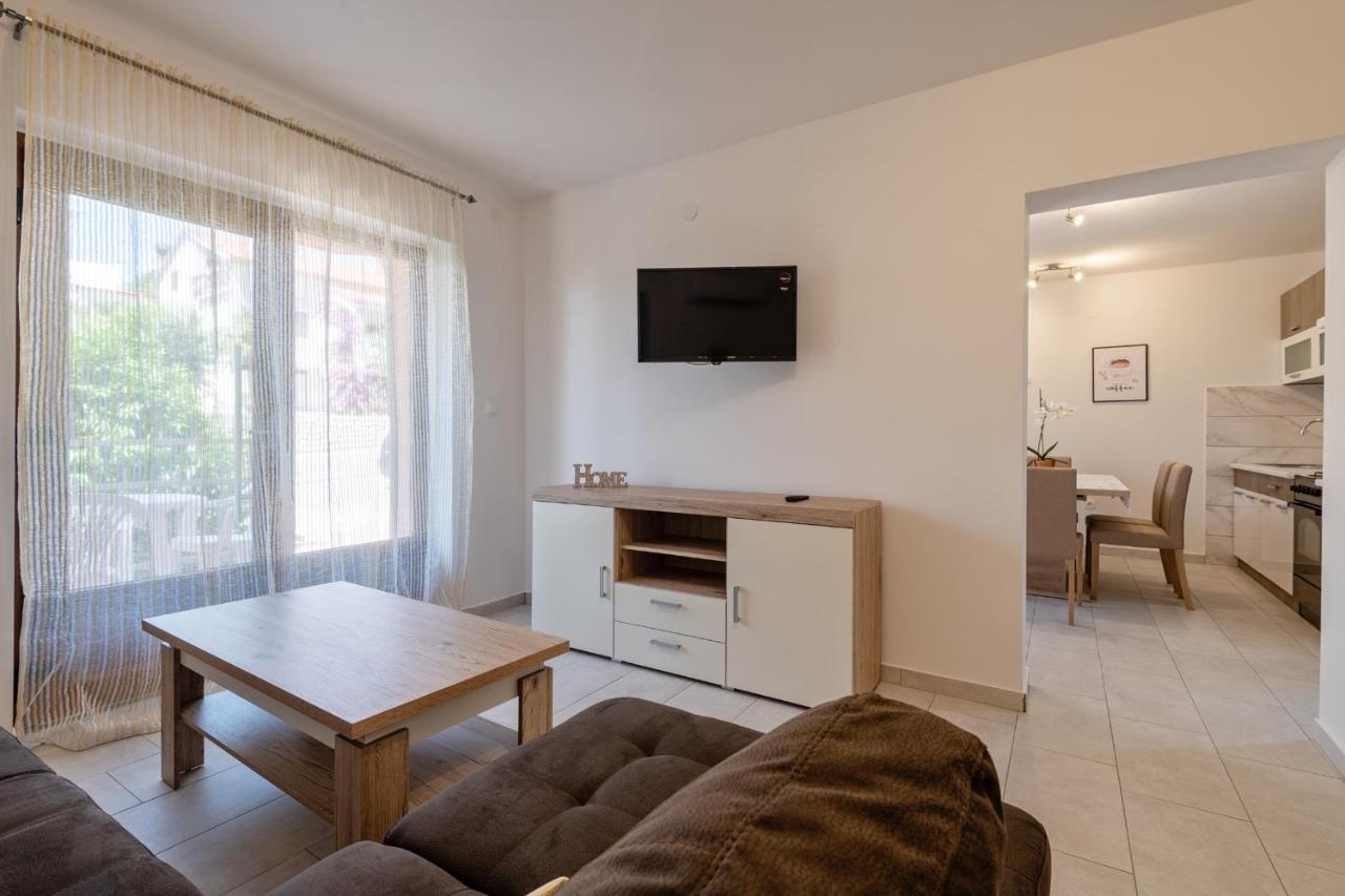 Apartments Mira نيوم المظهر الخارجي الصورة